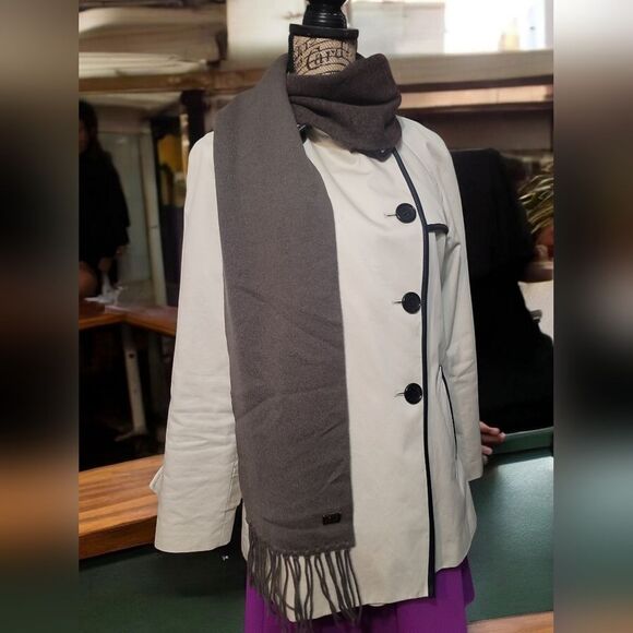 CHANEL CASHMERE MULTICOLOR UNISEX Scarf IN EUC WITH COA - Picture 2 of 15